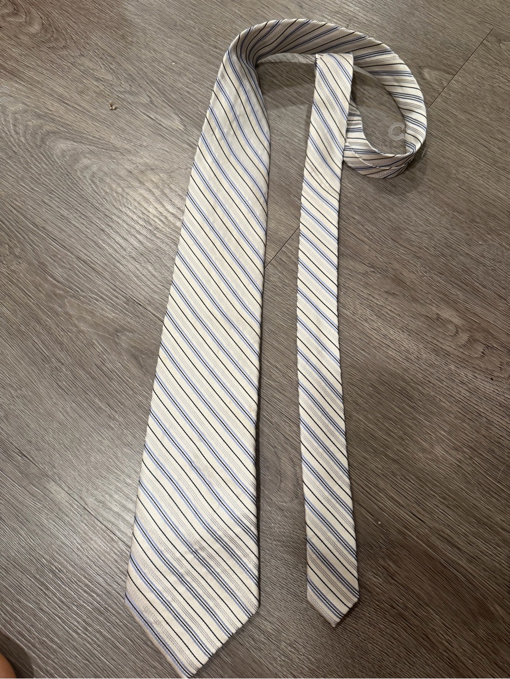 Claiborne Silk Classic Cream and Blue Striped Men’s Tie
